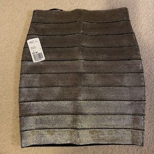 Forever 21 Shimmering Gold and Black Pencil Skirt